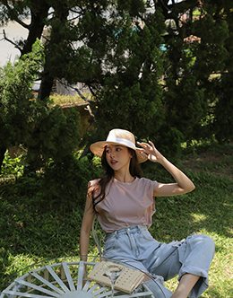 微寬肩打摺素面百搭上衣