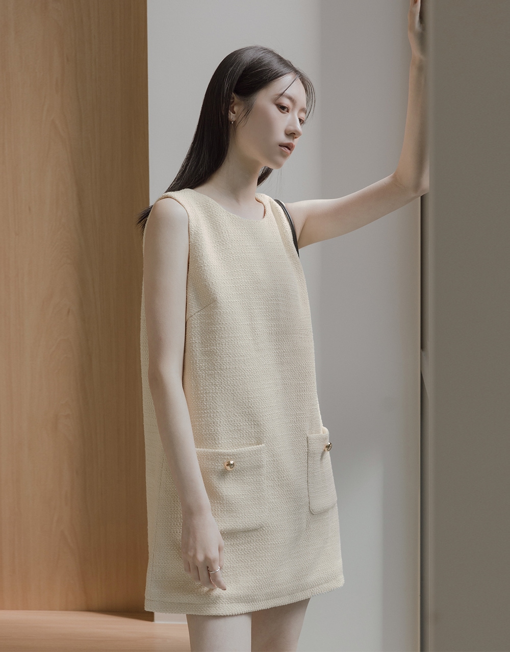 織紋金釦優雅短洋裝