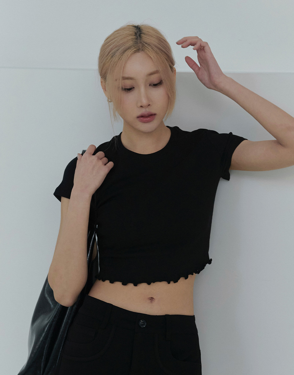 MIT下擺捲邊羅紋短袖上衣