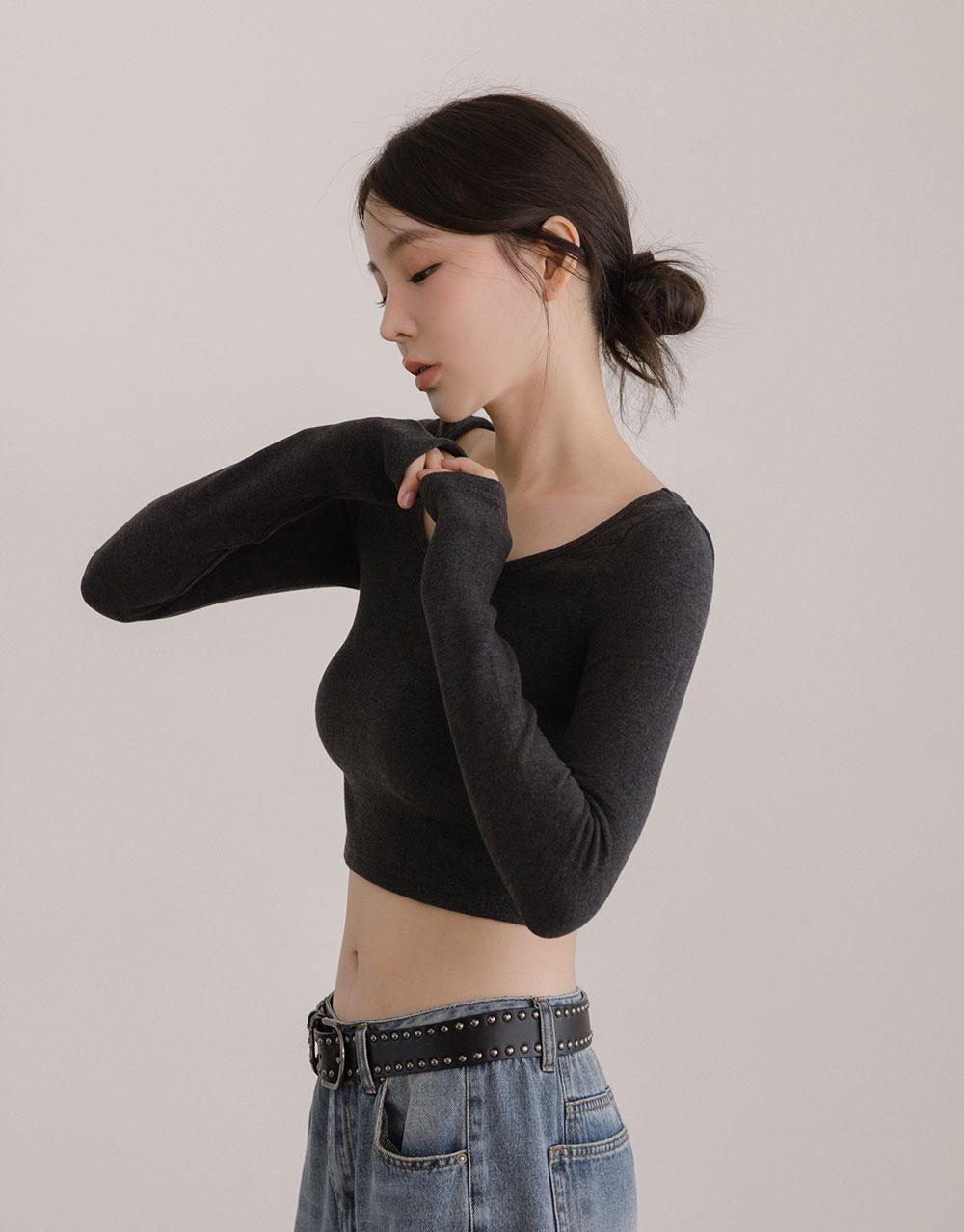 磨毛柔軟寬領長袖上衣