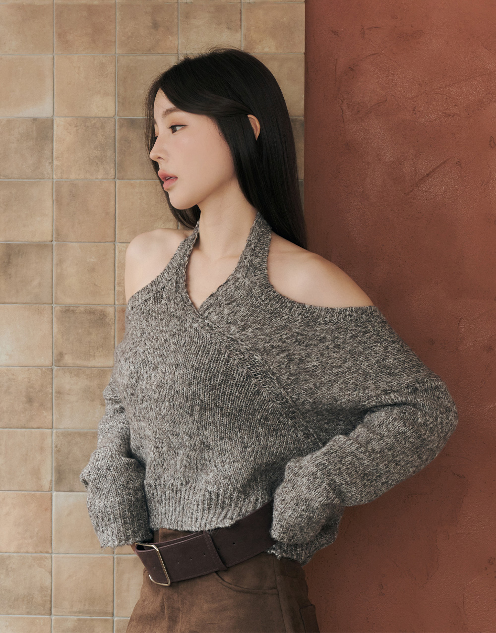 挖肩繞脖混紗毛衣