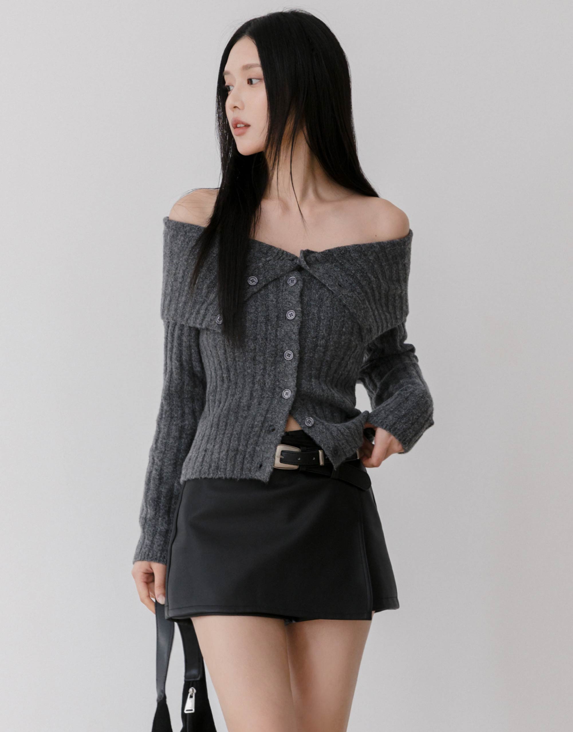 大翻領平口針織上衣