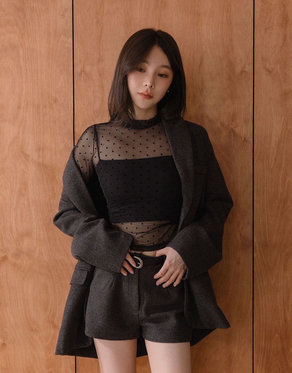 小立領透膚點點長袖上衣