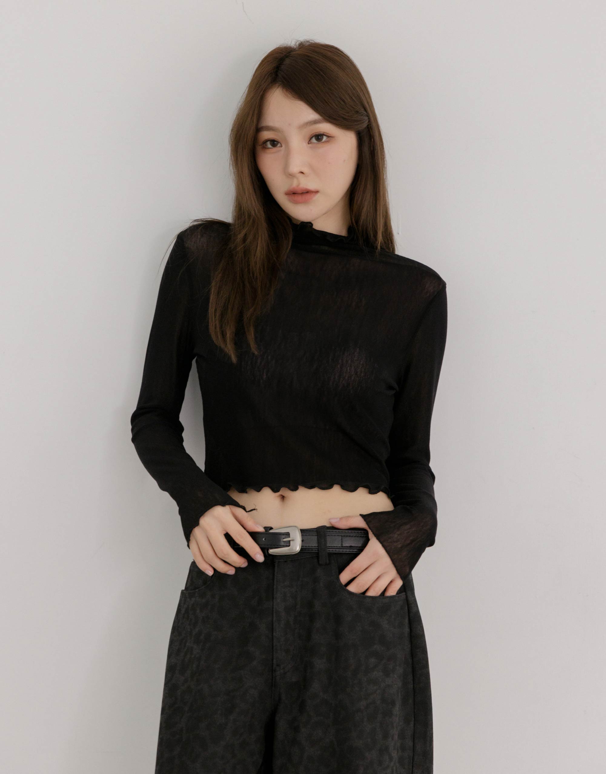 捲邊微透感上衣