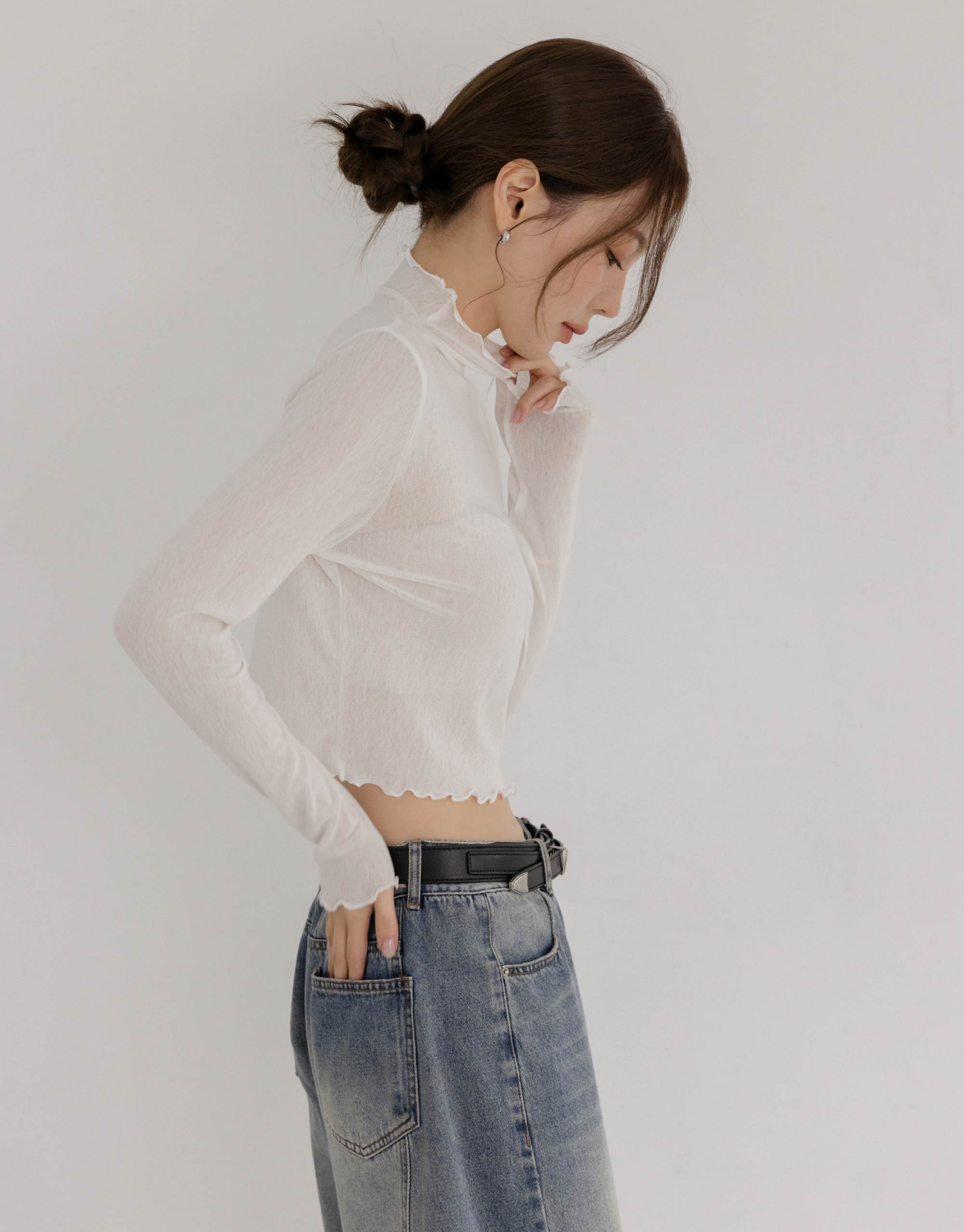 捲邊微透感上衣