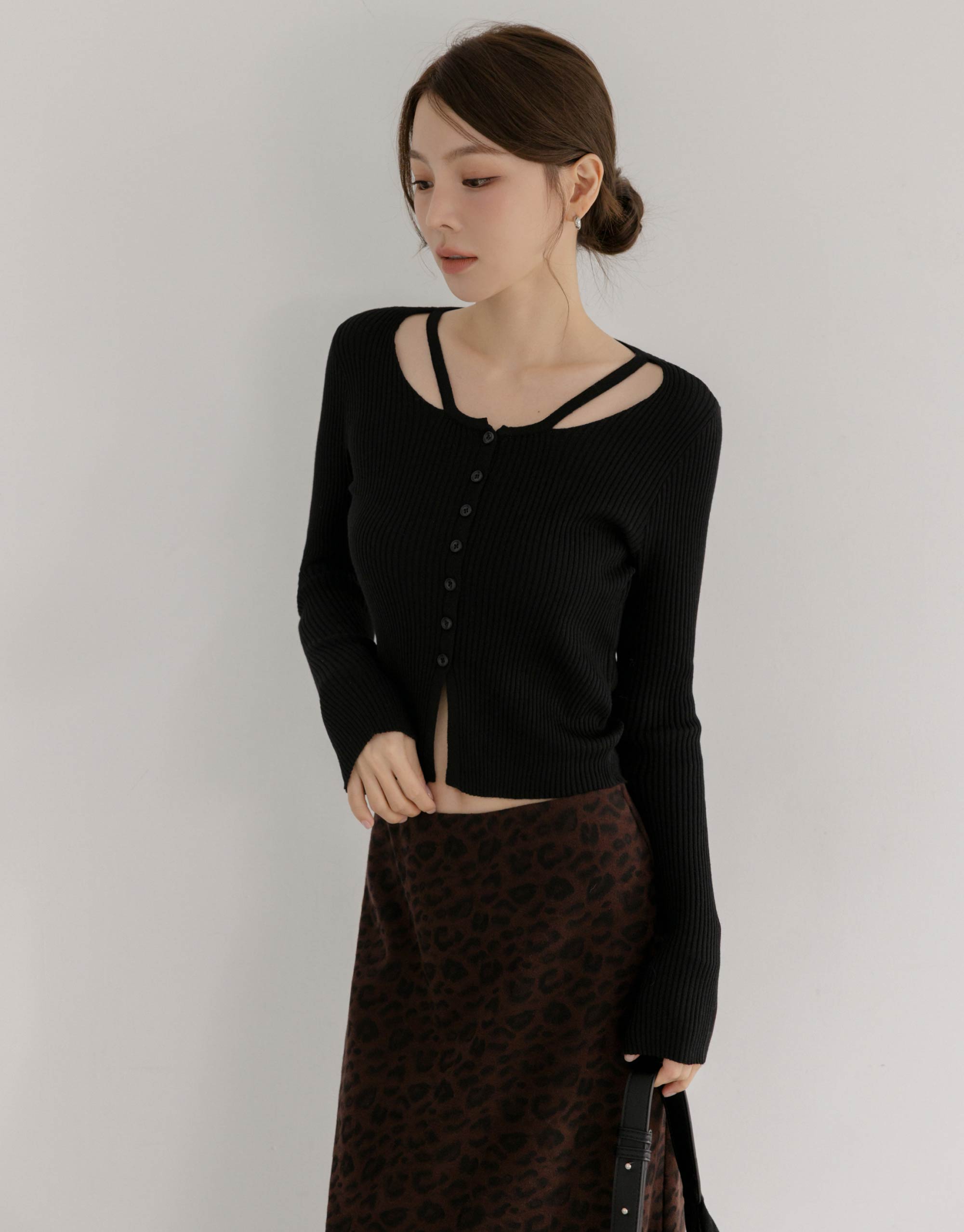 羊毛坑條排釦針織上衣