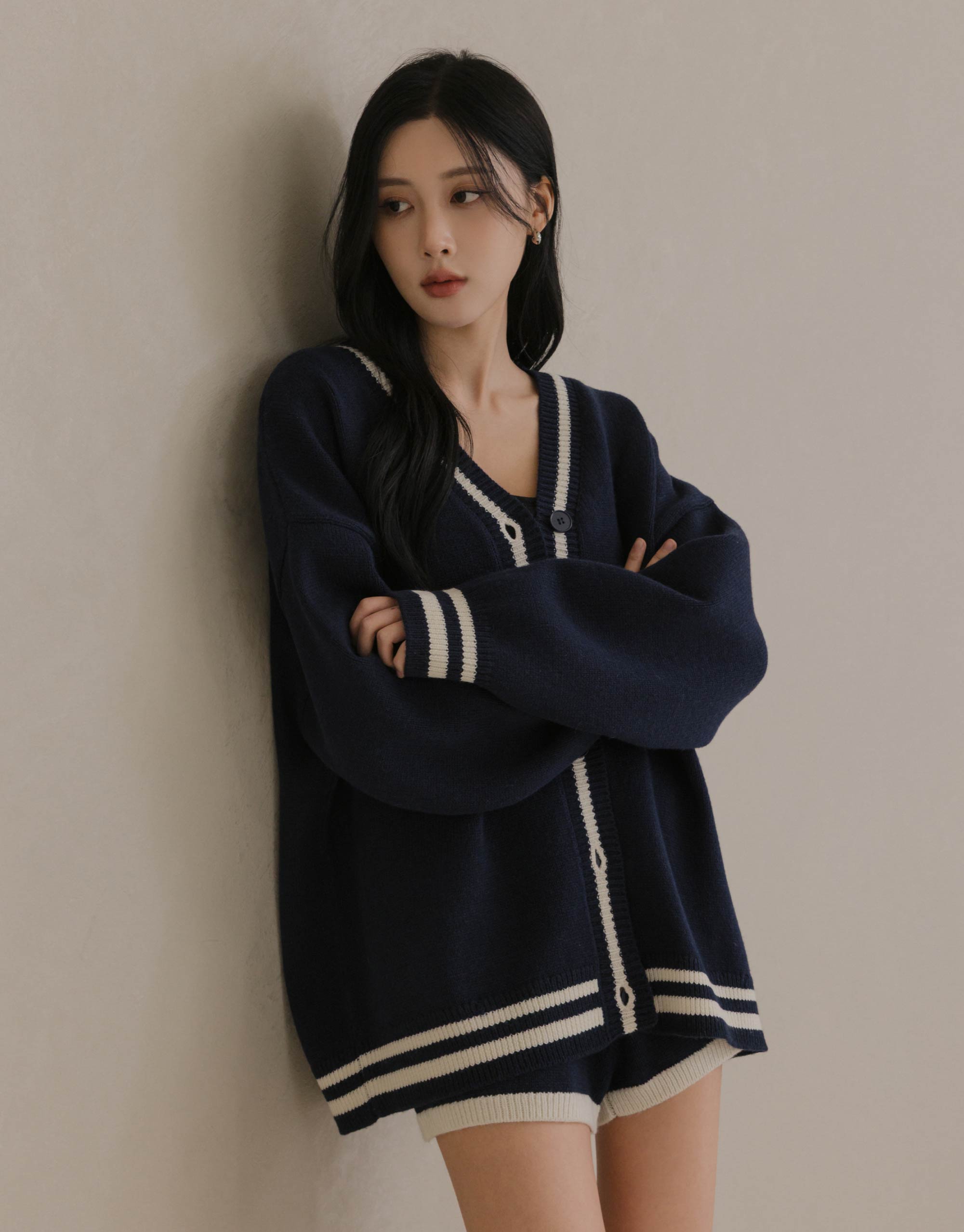 羊毛V領開襟針織外套