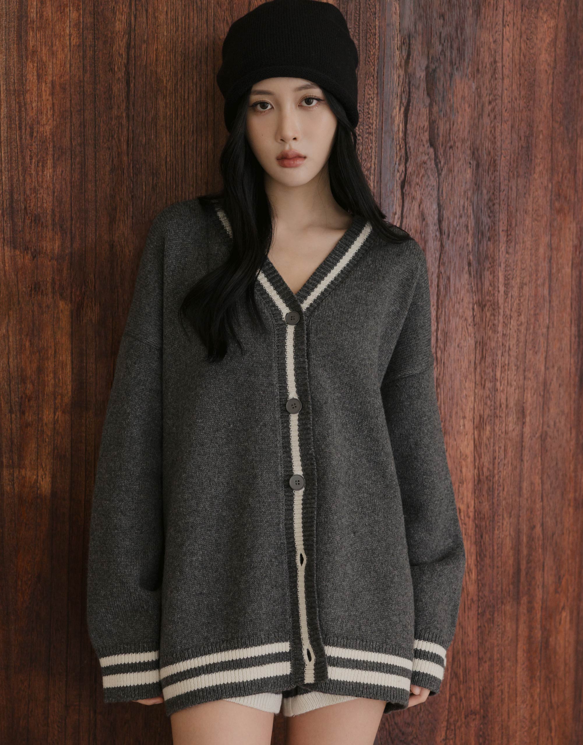 羊毛V領開襟針織外套