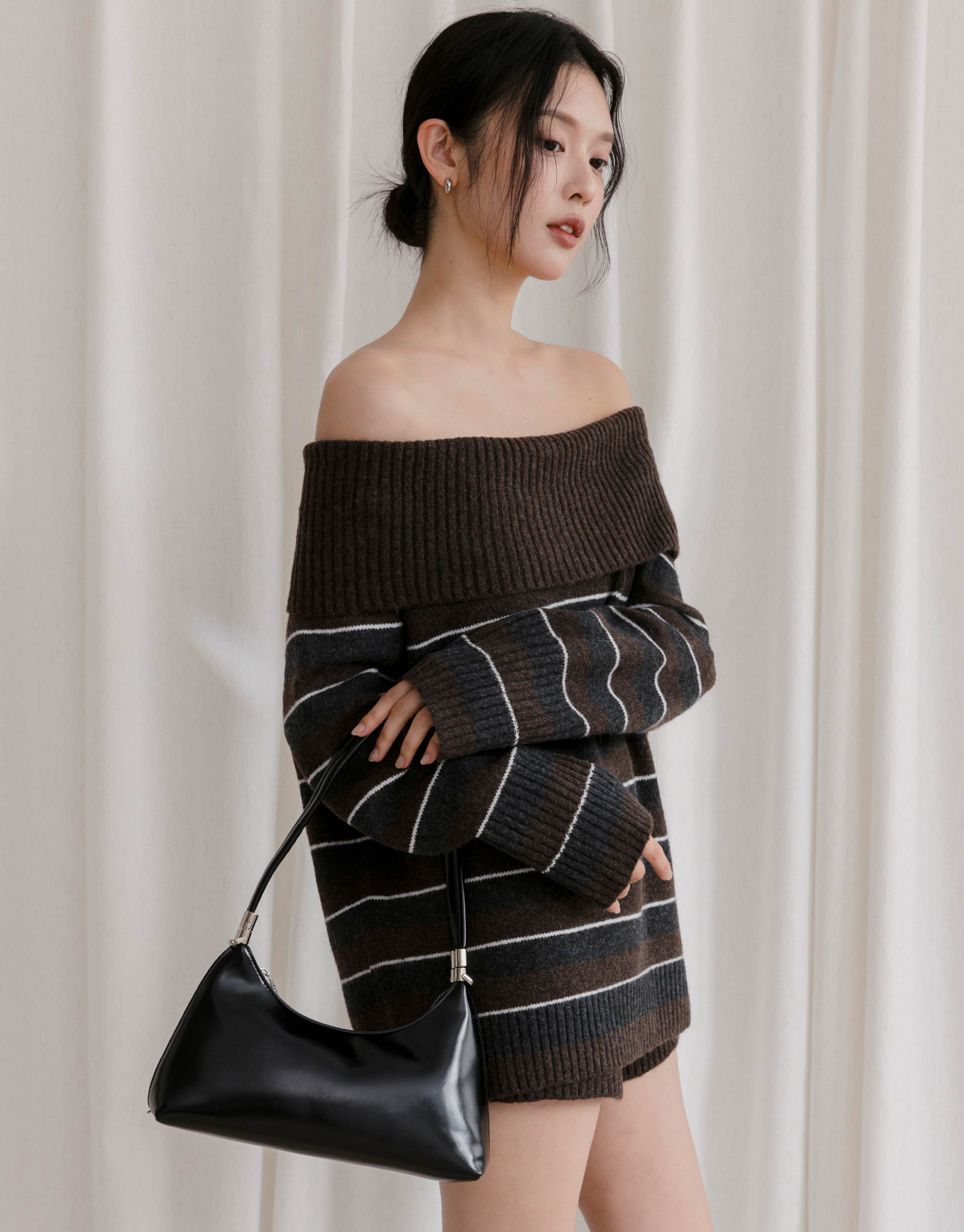 羊毛大翻領條紋毛衣