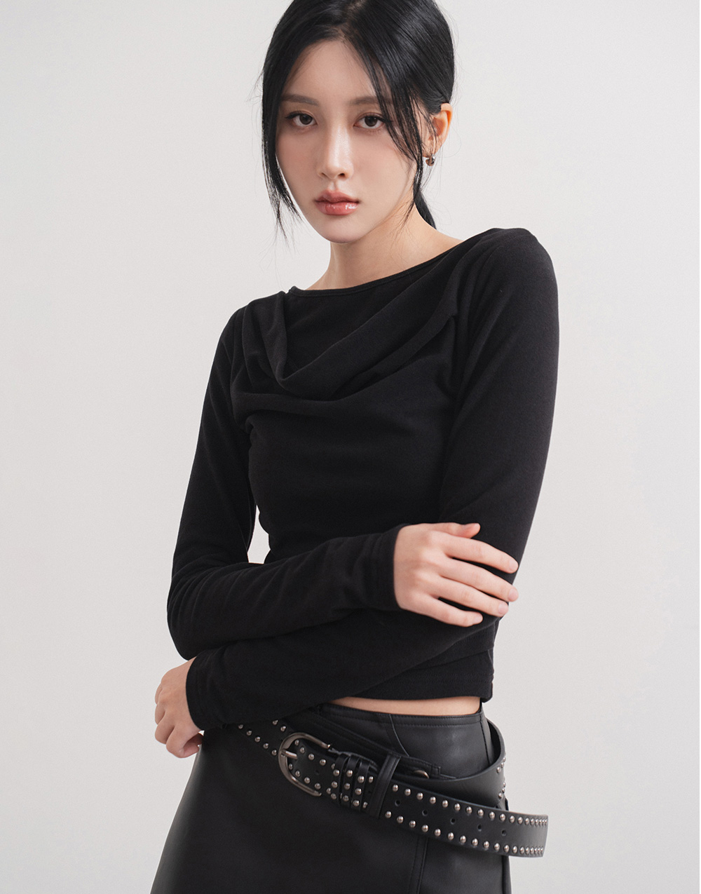 垂墜領長袖上衣