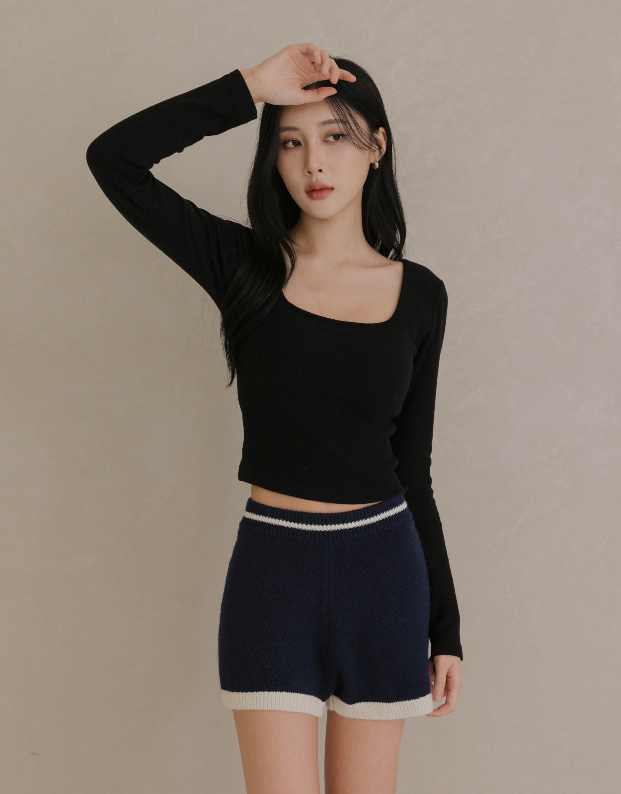 慕斯羊絨方領長袖BRA上衣