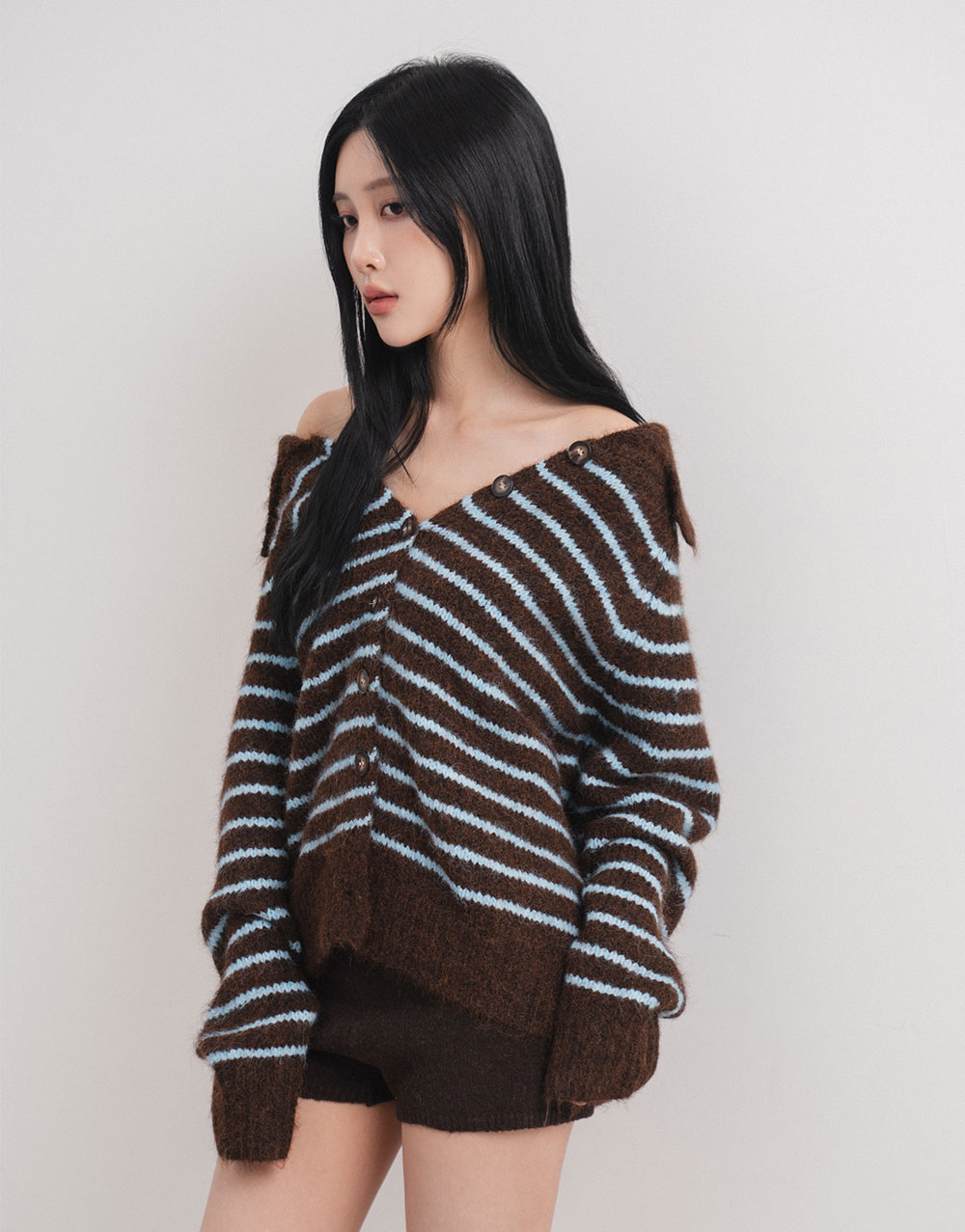 排釦條文翻領針織外套