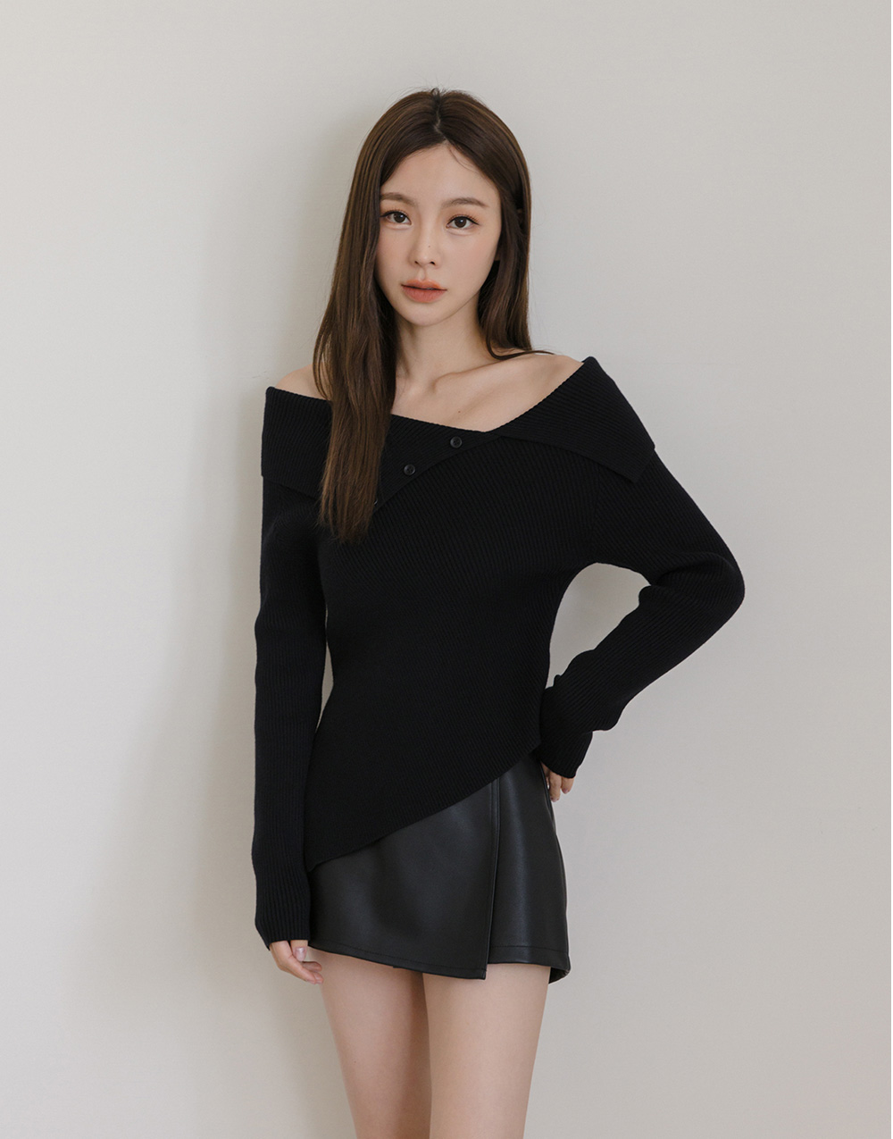 翻領不對稱針織上衣