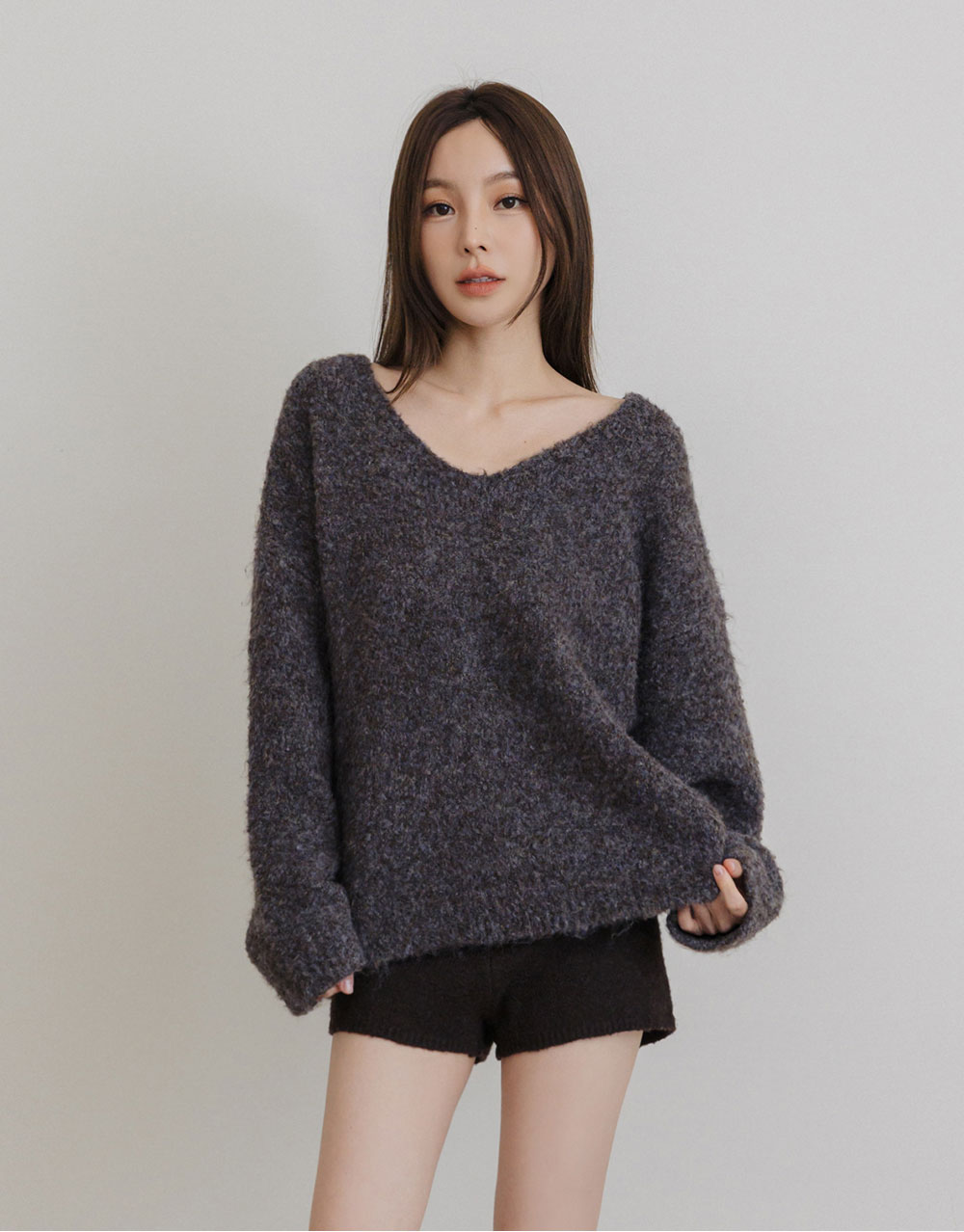 羊毛圈圈紗V領毛衣