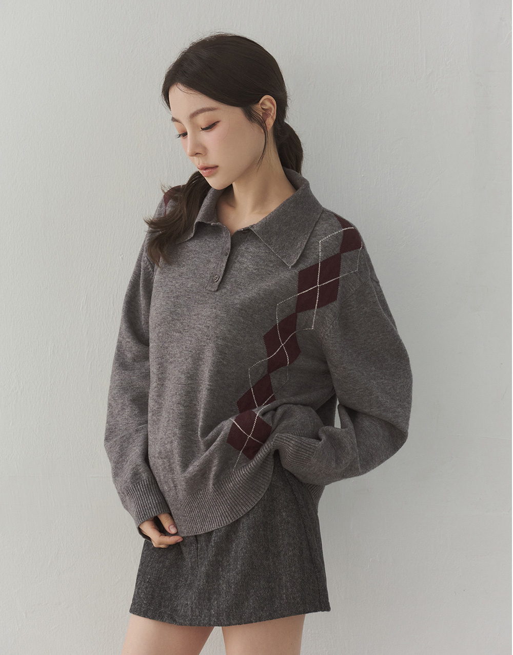 羊毛菱格紋襯衫領針織上衣