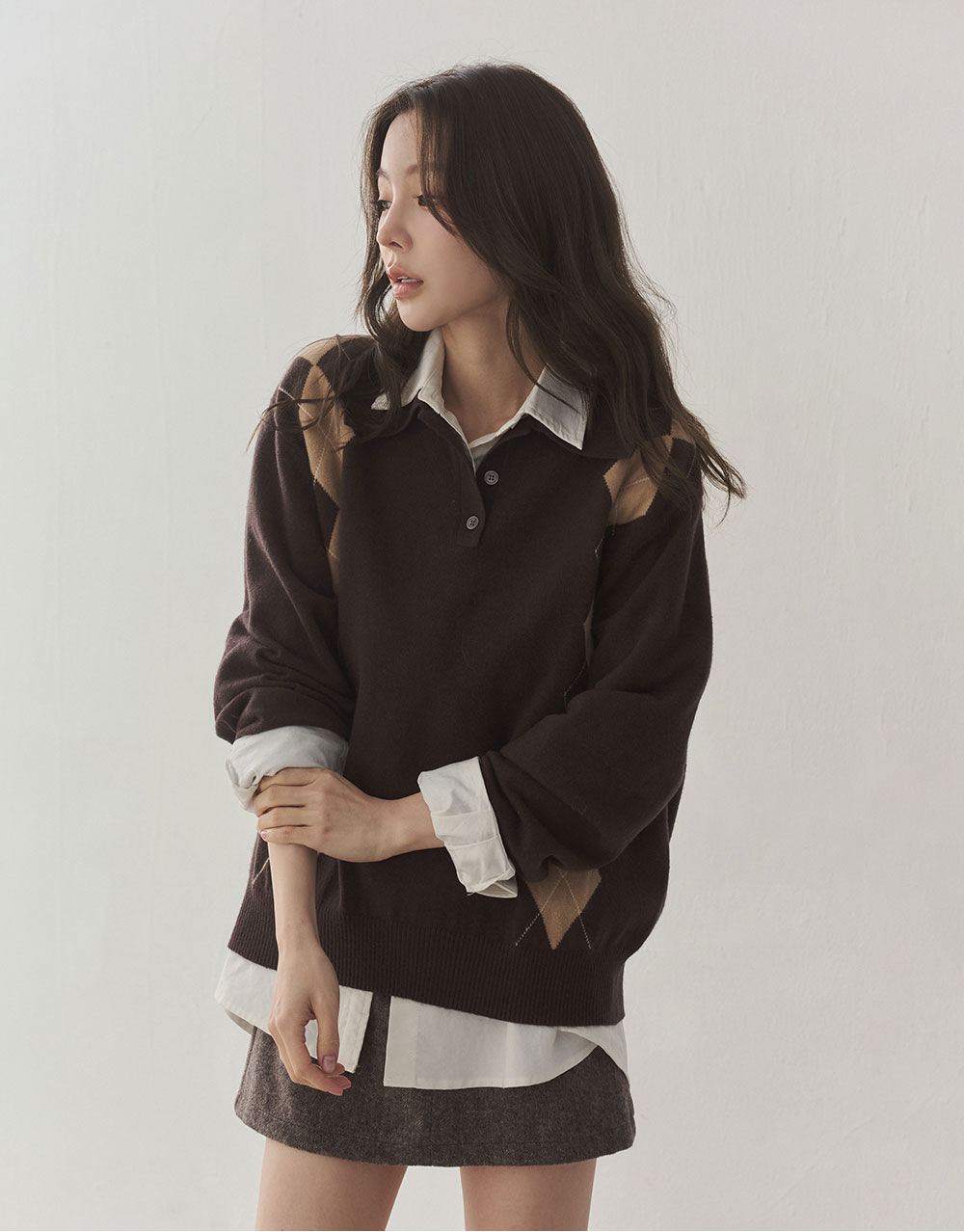 羊毛菱格紋襯衫領針織上衣