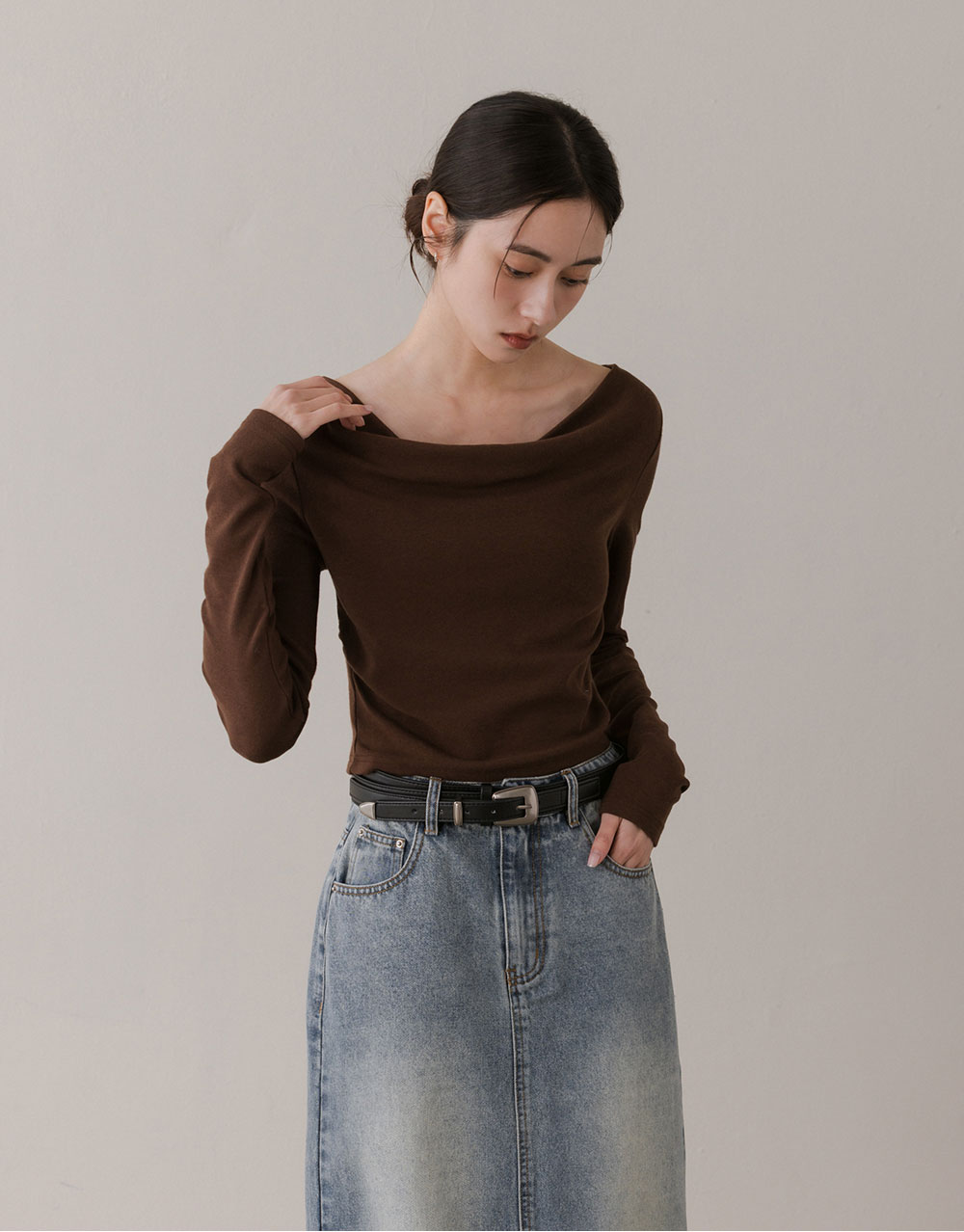 垂墜領內刷毛長袖上衣