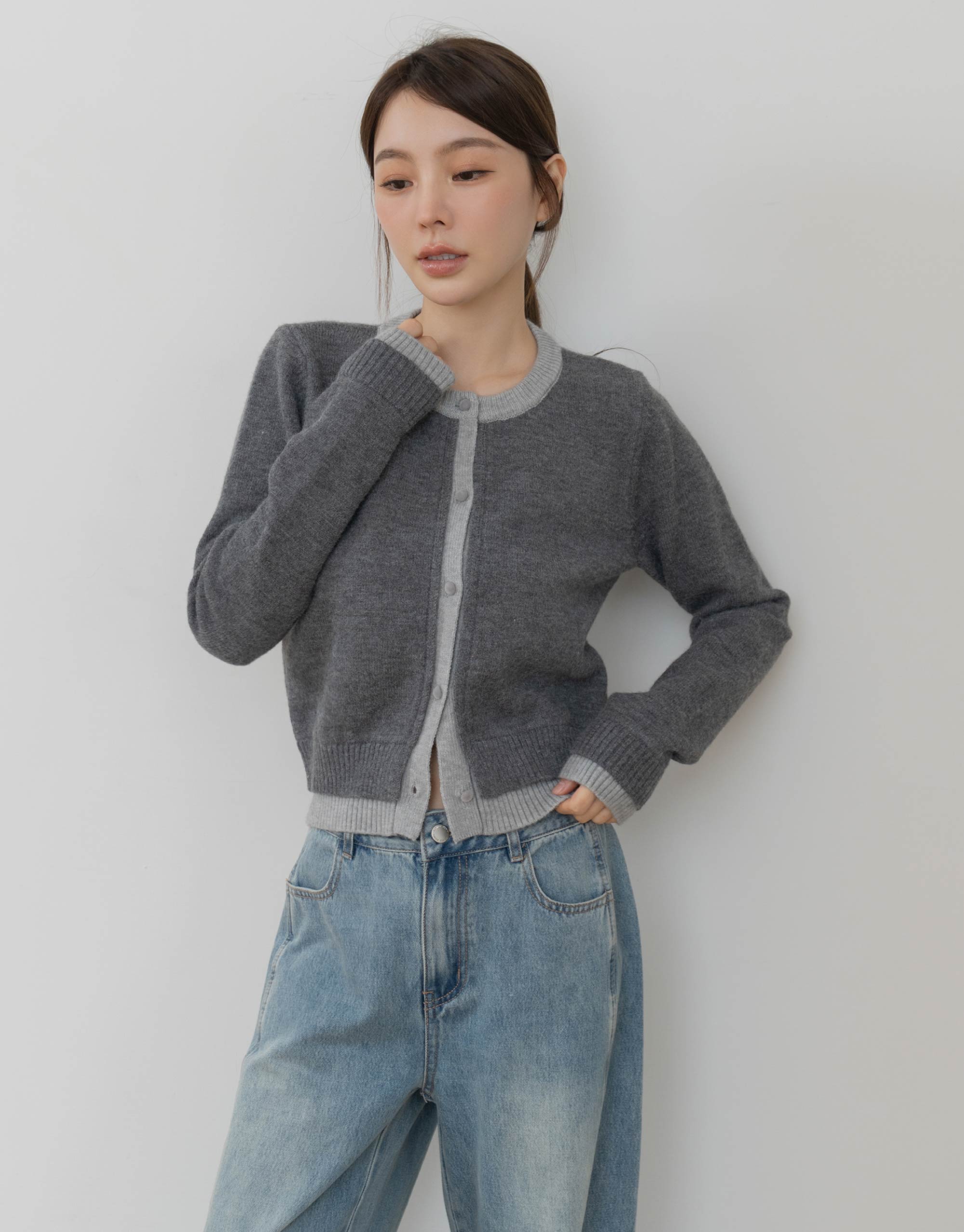 假兩件撞色針織上衣