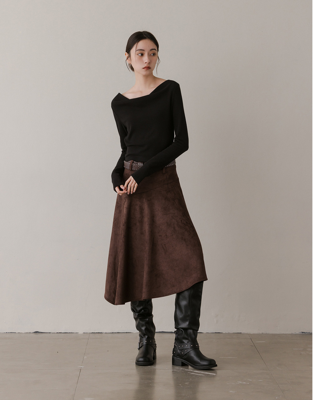 麂皮剪裁不對稱長裙