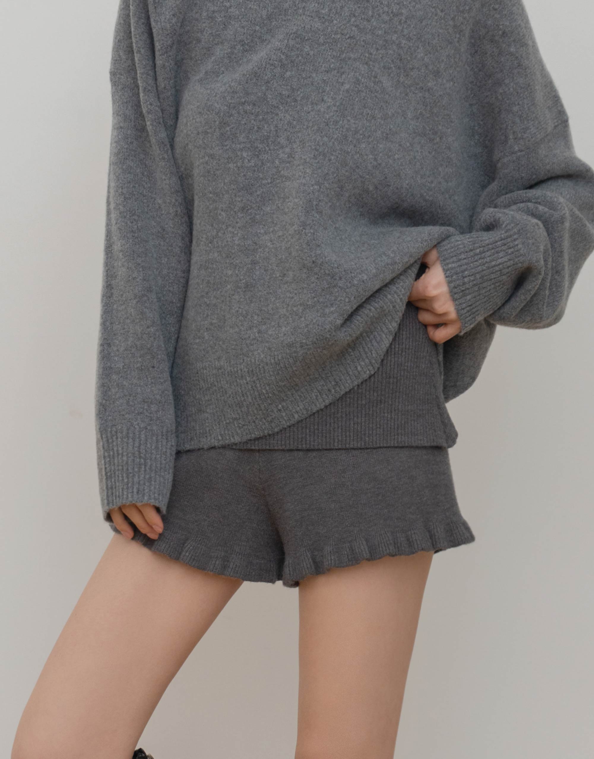 反褶腰頭荷葉邊針織短褲