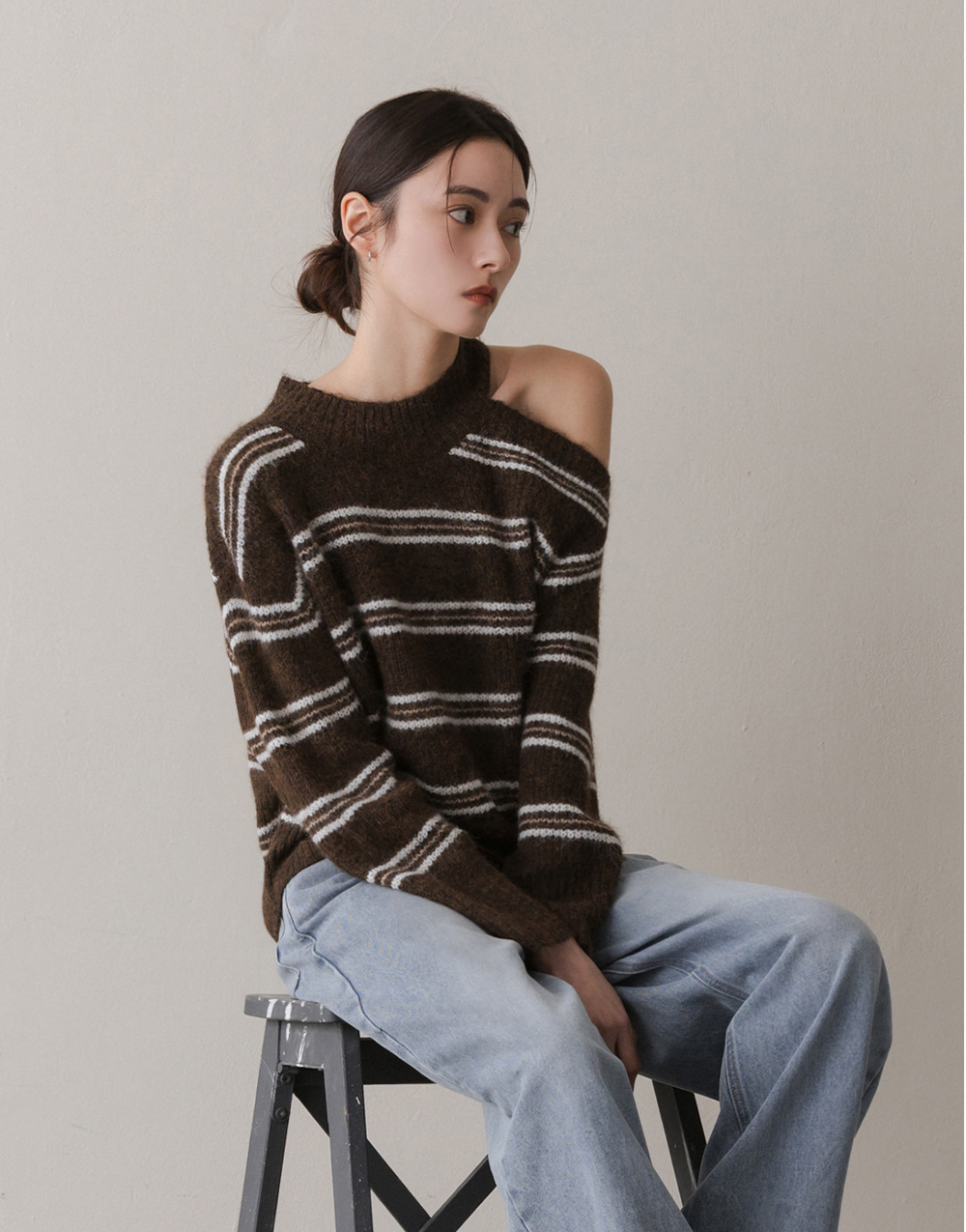 羊毛單挖肩條紋毛衣