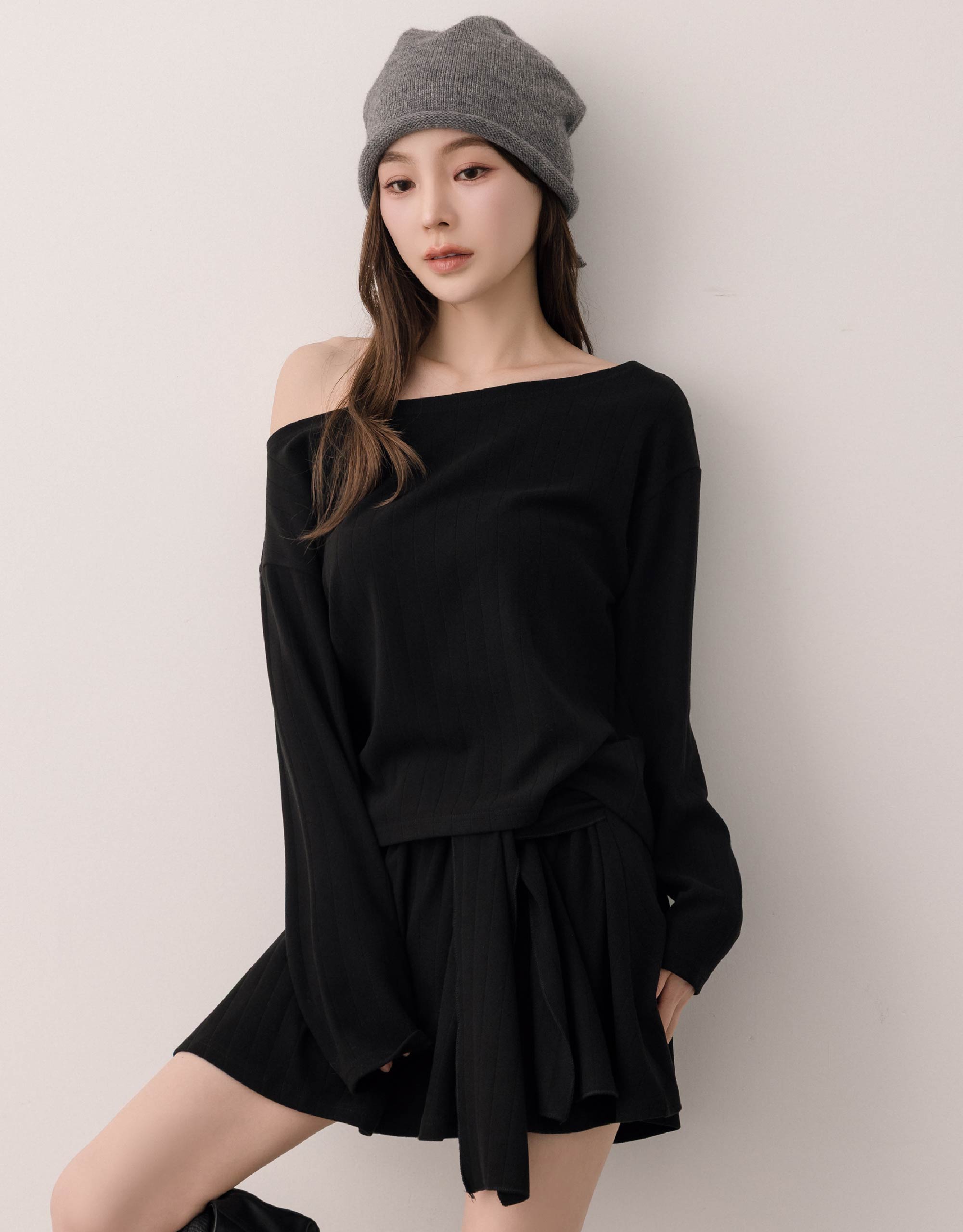 羊絨感一字領條紋上衣