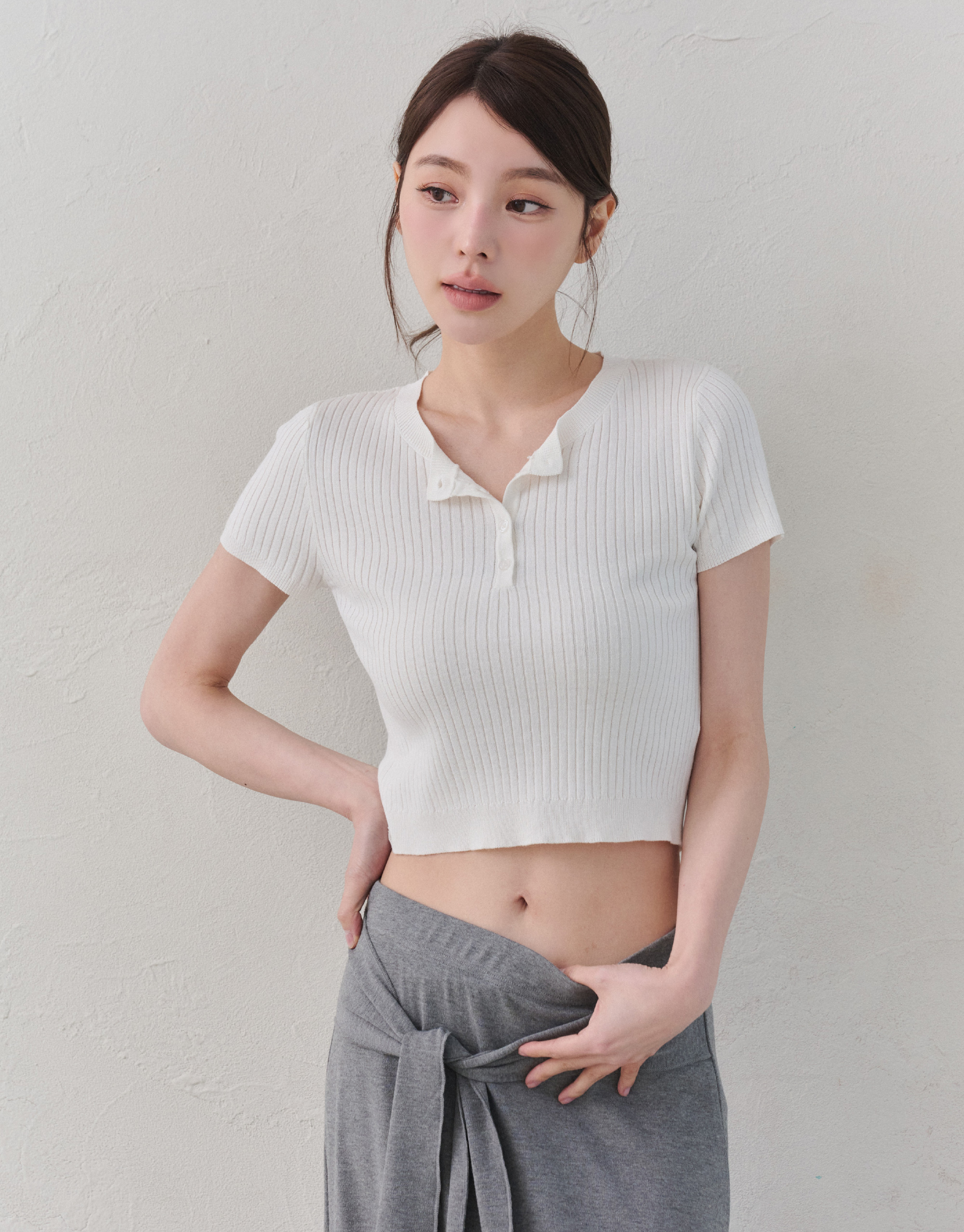 坑條半開襟針織上衣