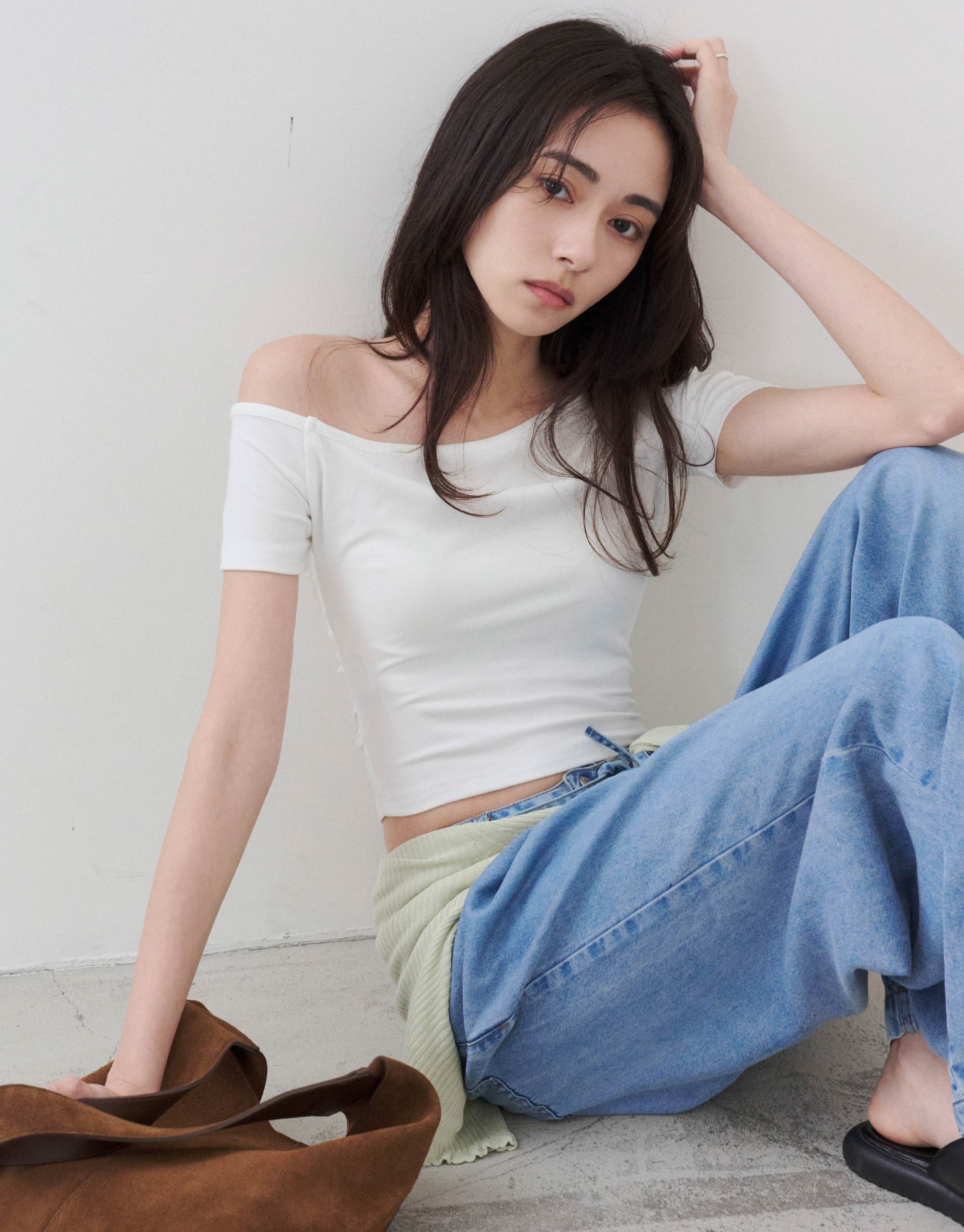 萊賽爾斜肩側抓皺上衣