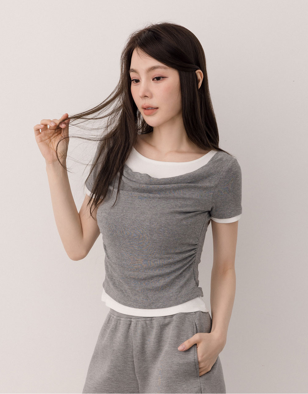 垂墜領抓皺上衣(EcoCosy極柔優可絲)