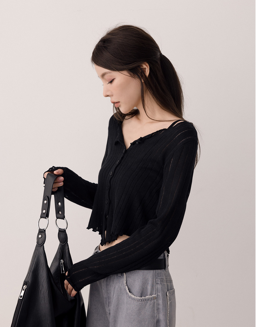 捲邊坑條微透針織上衣