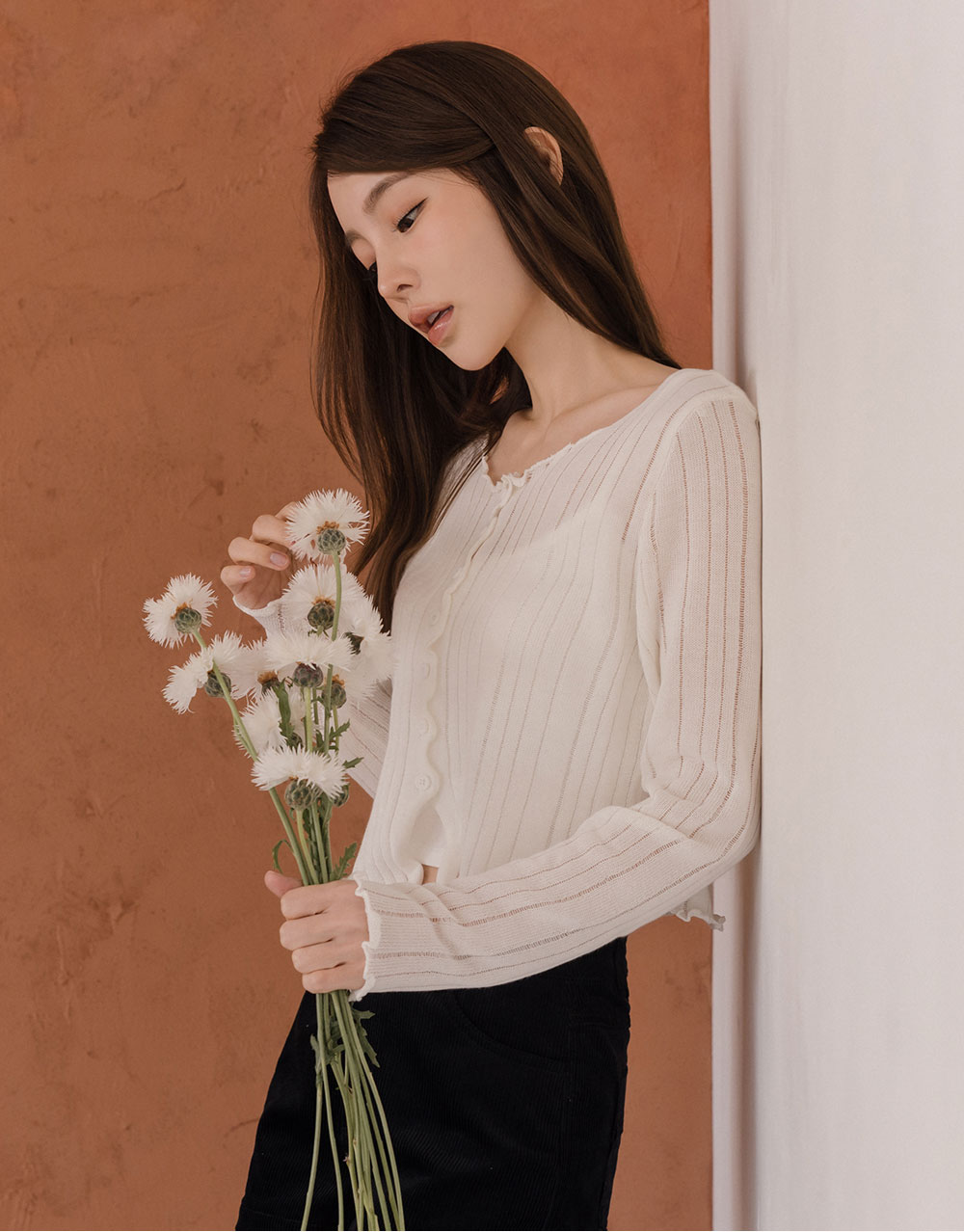 捲邊坑條微透針織上衣