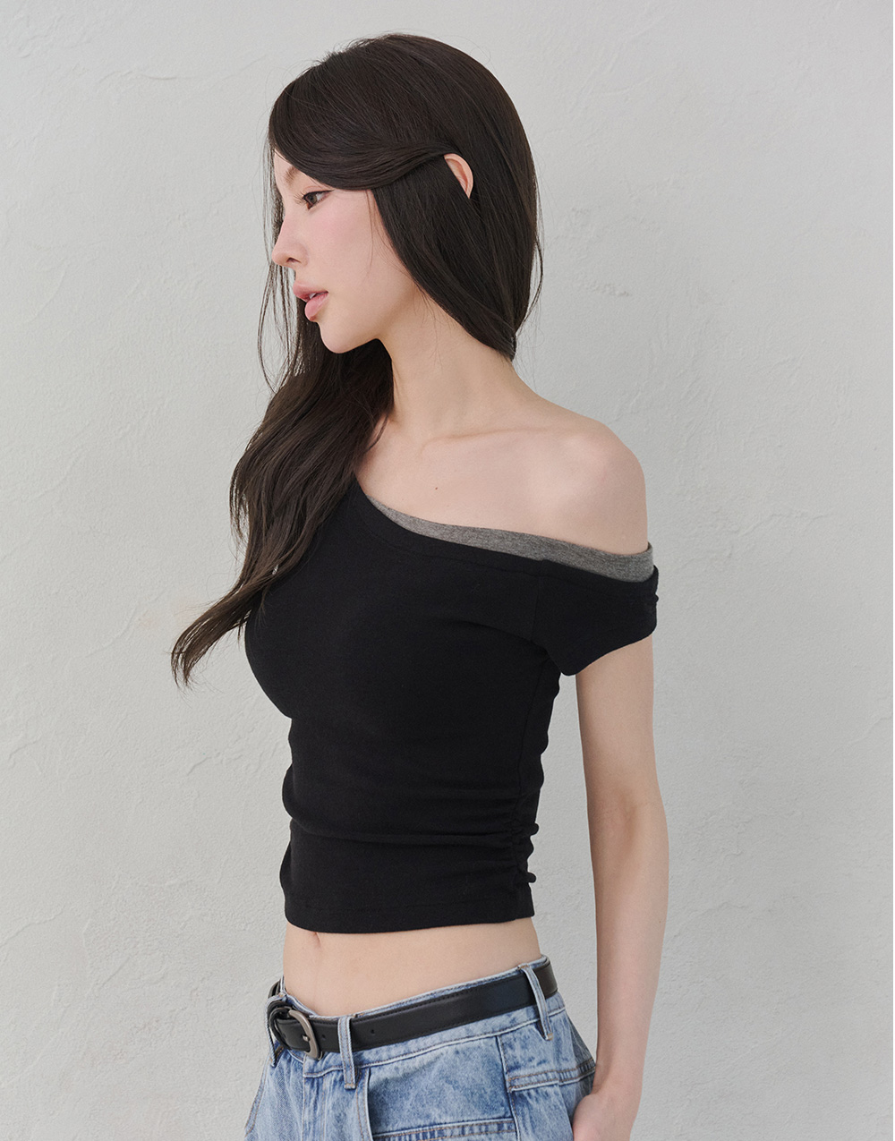 撞色斜領短袖上衣