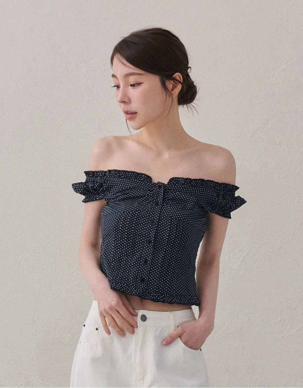 點點荷葉一字領上衣