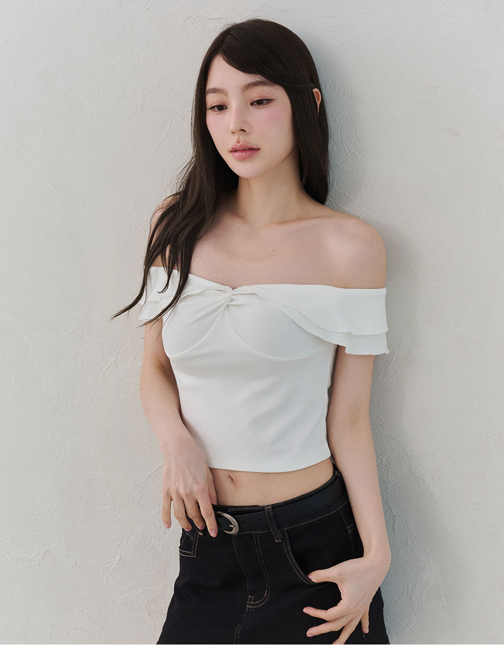 雙層荷葉邊一字領上衣