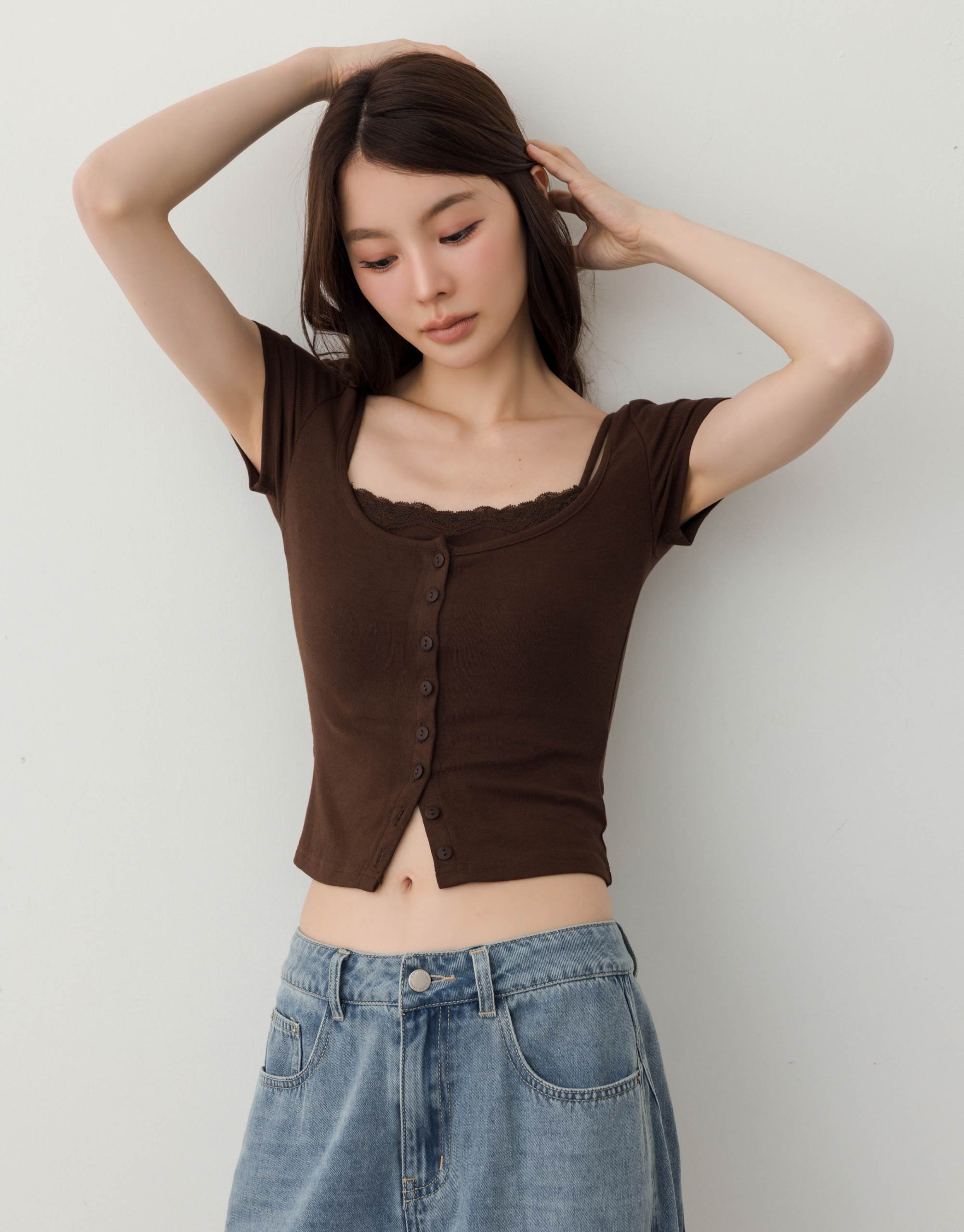 蕾絲排釦假兩件上衣(EcoCosy極柔優可絲)