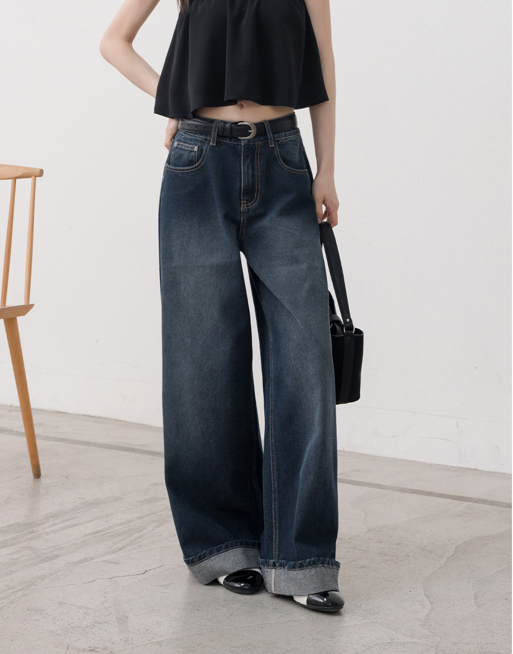 褲口反折水洗牛仔褲