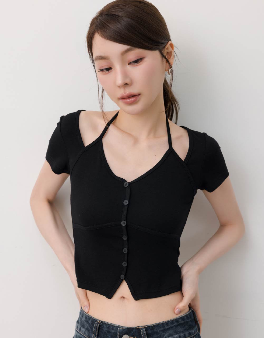 繞脖排釦短袖上衣