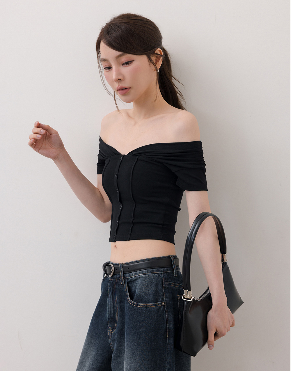 抓皺一字領BRA上衣